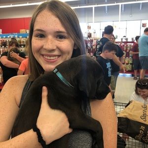 Meet your Posher, Lydia